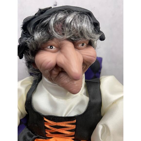 Vintage Gemmy Animated Halloween Witch in Chair Petting Cat Lights & Sou… - Picture 10 of 12